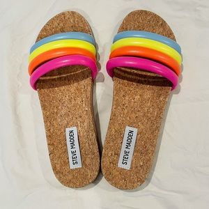 NWOT Steve Madden Drips Slides
